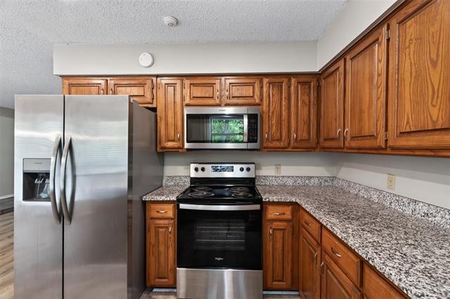 Building Photo - 1009 Winding Creek W Dr
