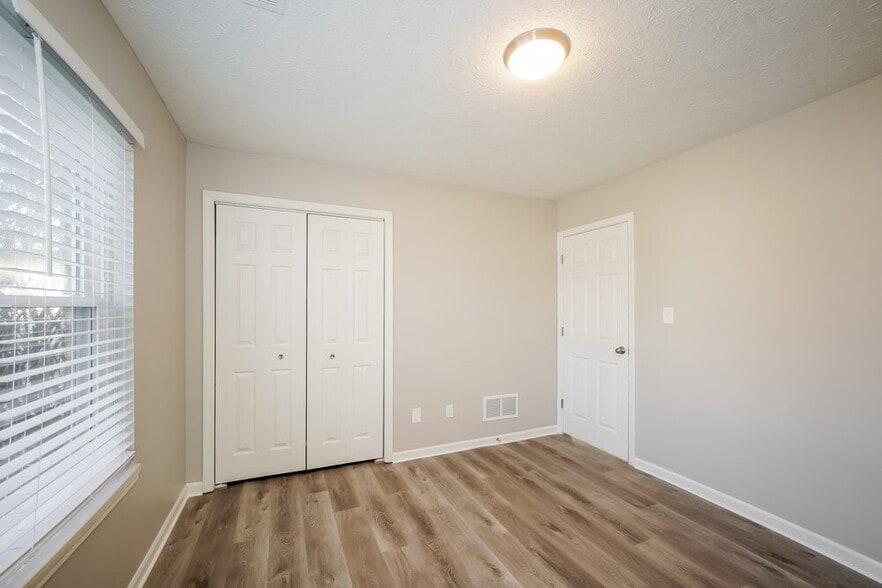 Building Photo - 509 Village Blvd