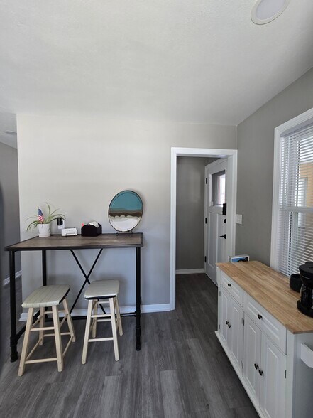 Building Photo - 10535 W Spring Green Rd