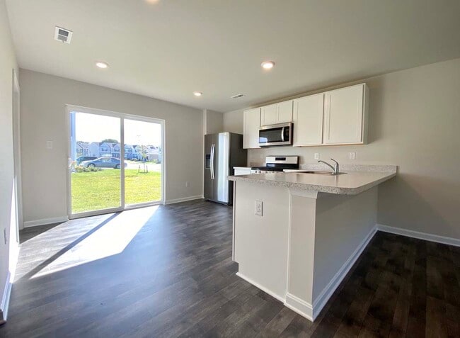 Building Photo - 407 Mardella Dr