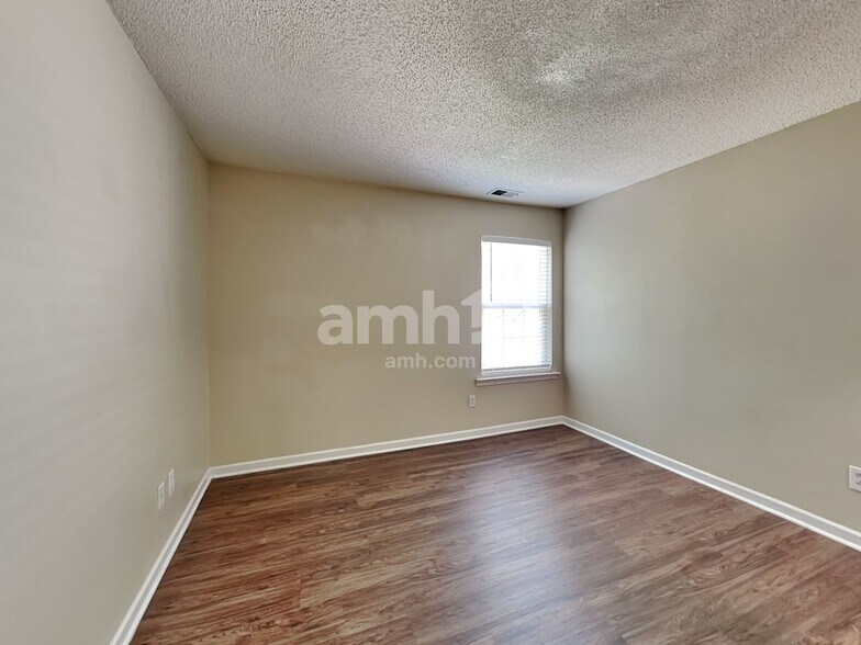Building Photo - 3134 Marcony Way