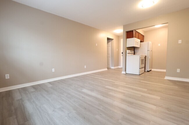 Building Photo - 1 Bedroom Apartment - Pet Friendly