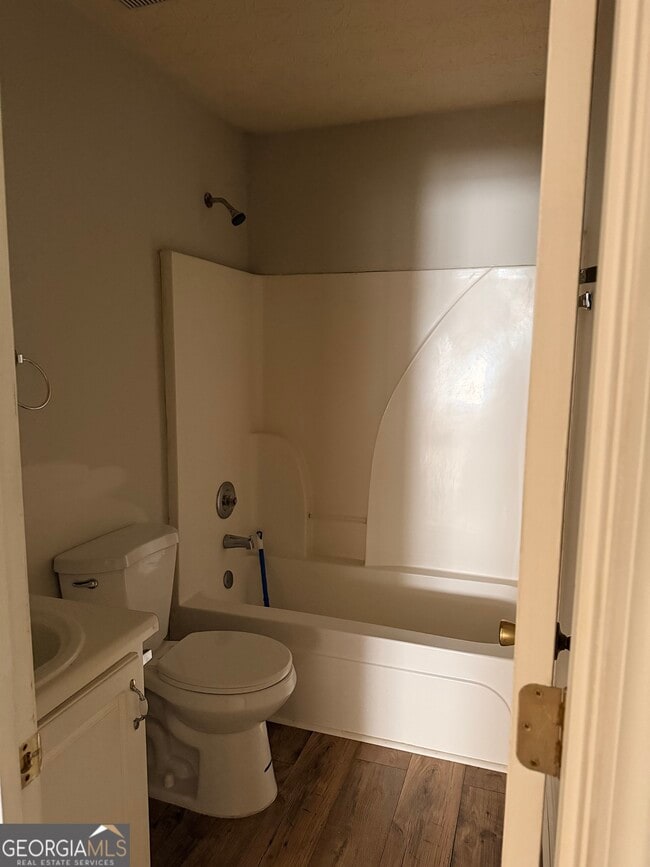 Building Photo - 128 Shadowbrooke Cir SW