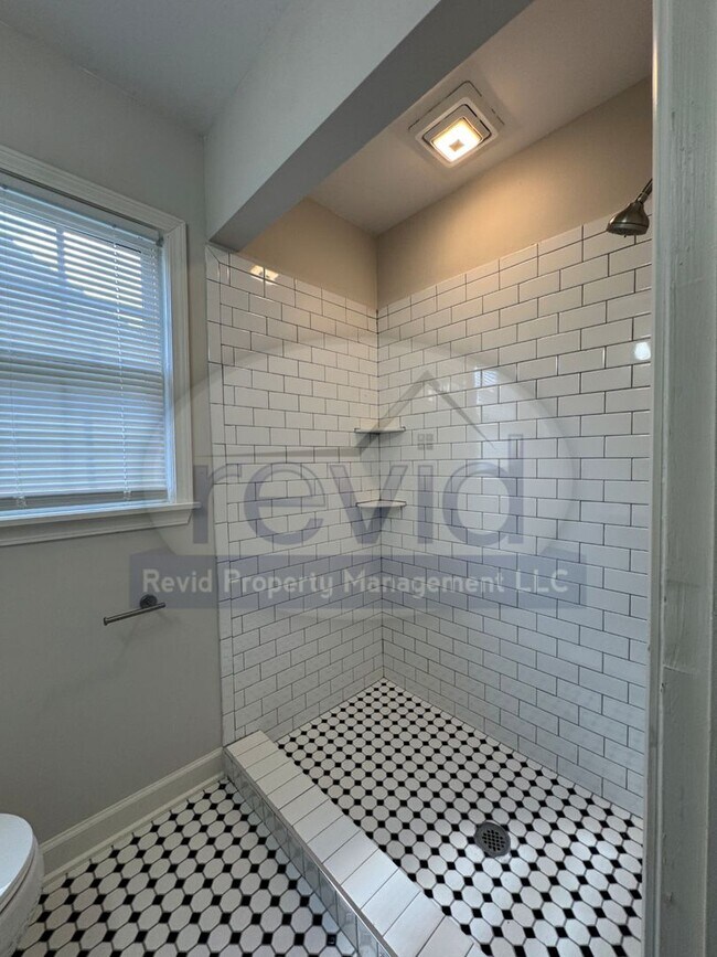 Building Photo - 5467 Derron Ave