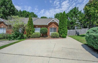 Building Photo - Townhouse in Weatherly (Alabaster)