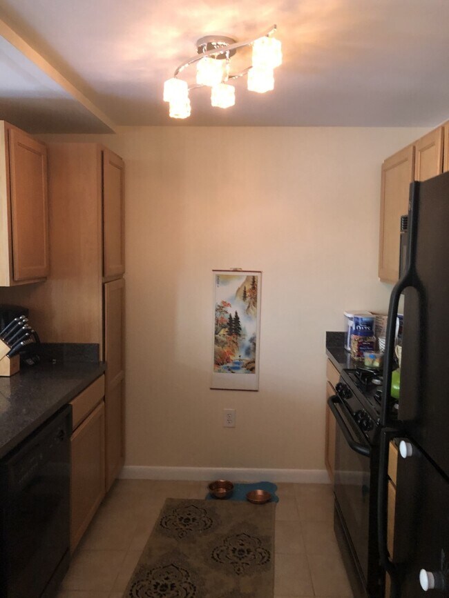 Building Photo - 350 G St SW