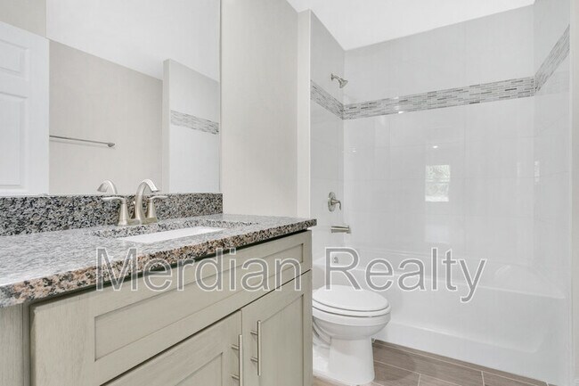 Building Photo - 2306 Fox Hollow Dr