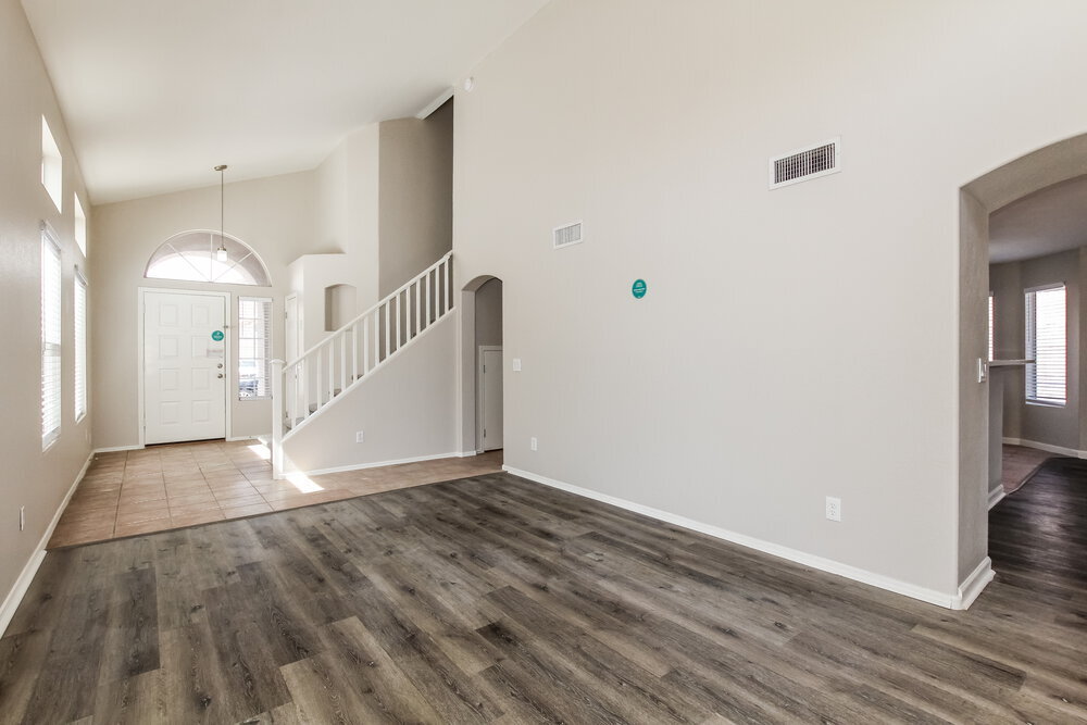 Building Photo - 4039 W Salter Dr