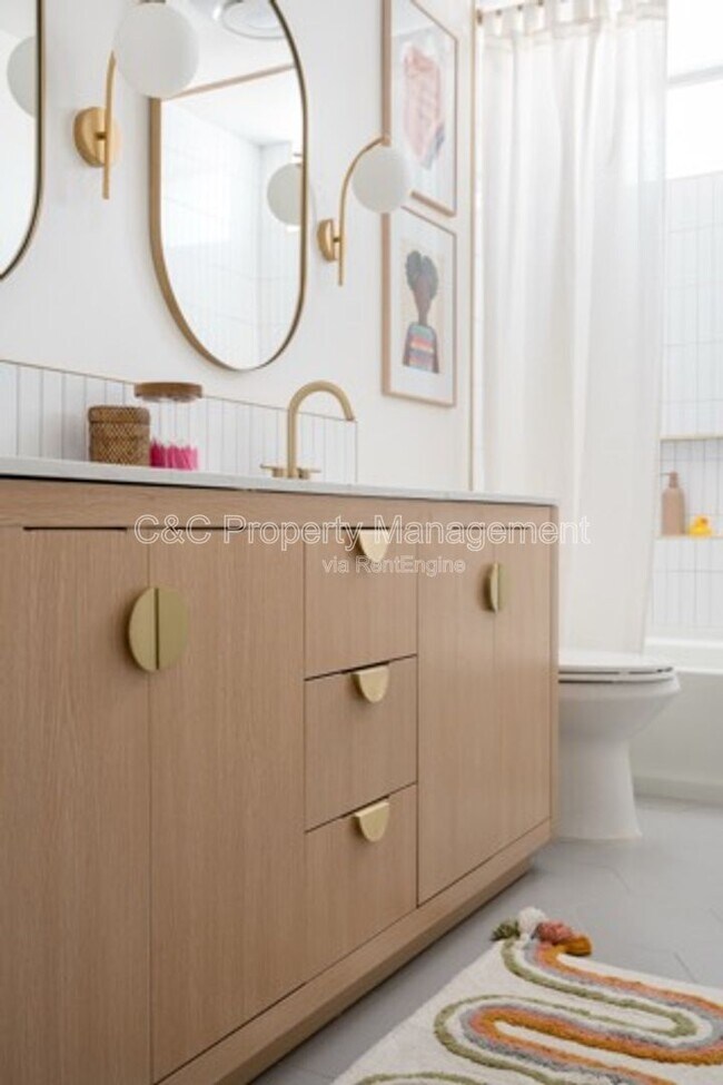 Building Photo - 5234 Chariton Ave