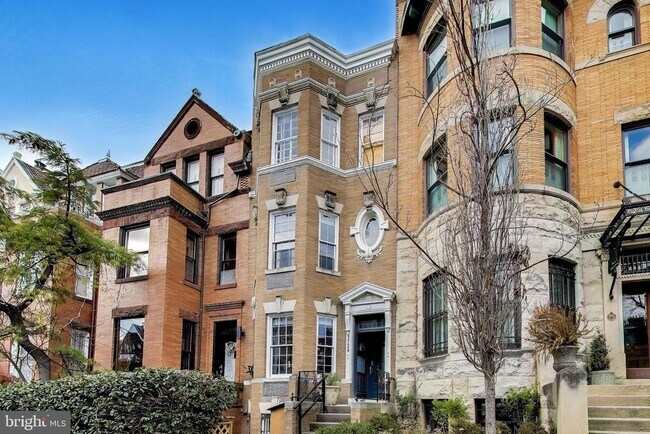 Building Photo - 1724 21st St NW