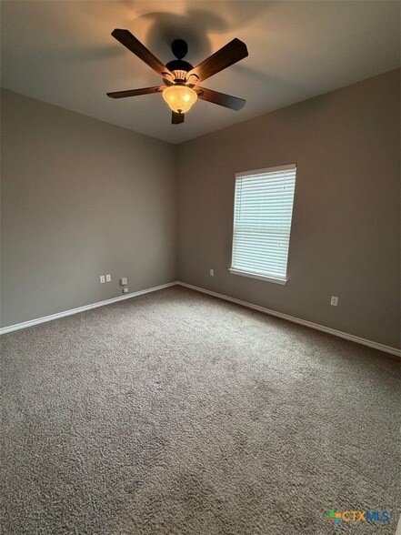 Building Photo - 152 Navarro Xing