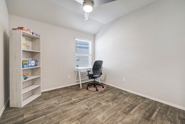 Building Photo - 4306 Isoletta Ct