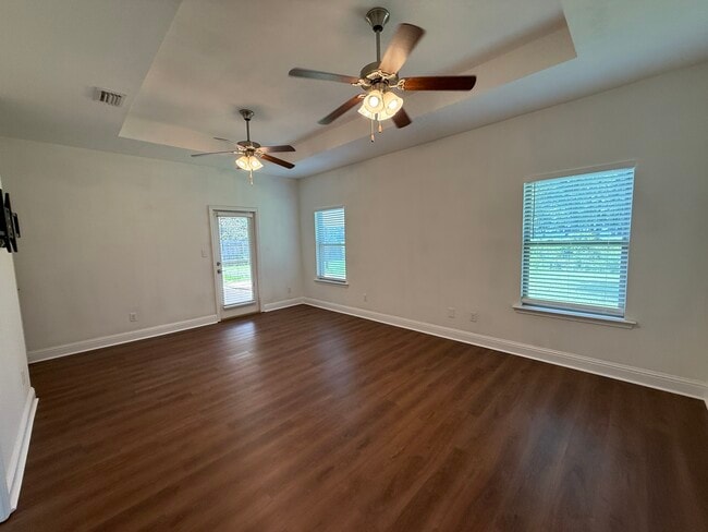 Building Photo - 10510 Dunmore Dr