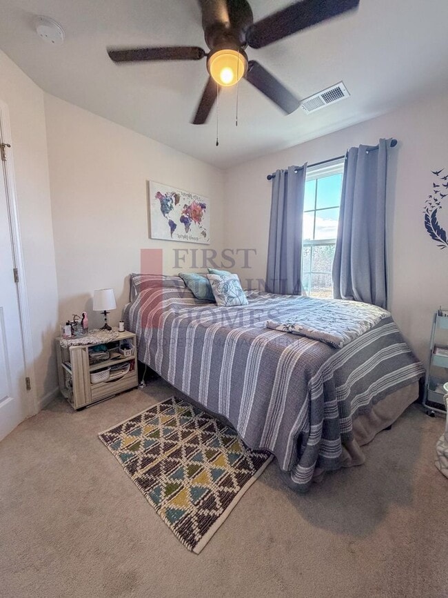 Building Photo - Village Oaks Townhome 3bed/2.5Bath