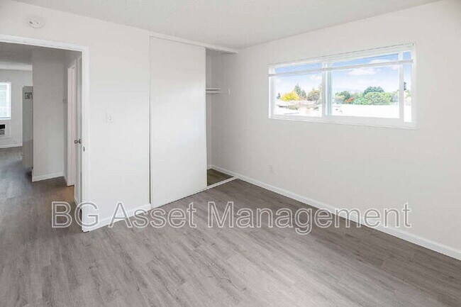 Building Photo - 412 San Marco St