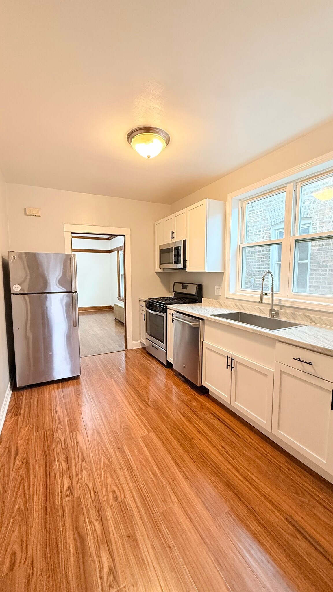 Building Photo - 4847 W Nelson St