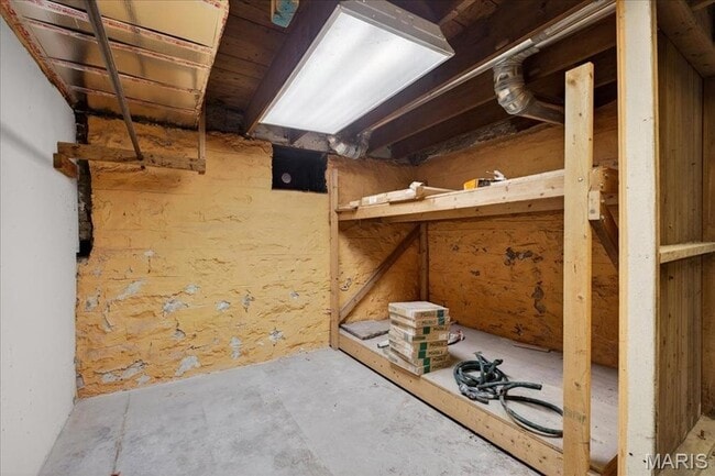 Building Photo - 3815 Bayless Ave