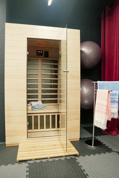 Building Photo - 14323 83rd Pl N