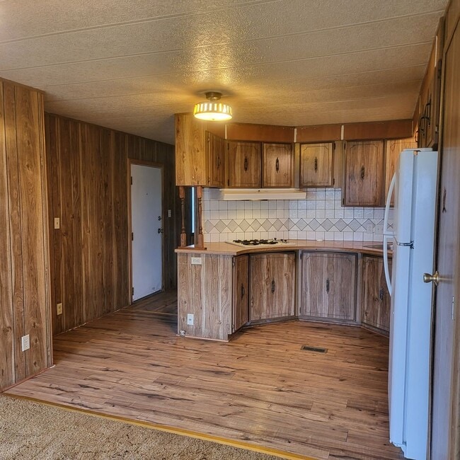 Building Photo - 2 Bedroom With a Great View