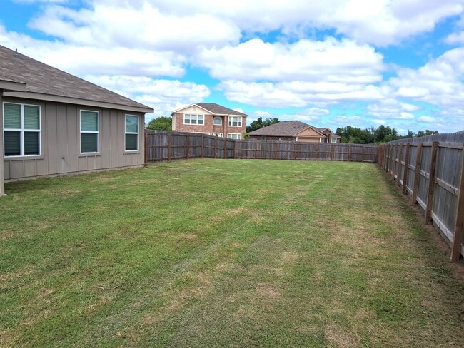 Building Photo - 3010 Privet Dr