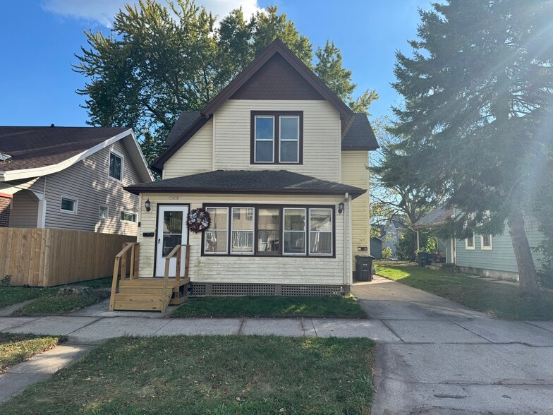 Front of house (porch is lower) - 1413 Jefferson Ave