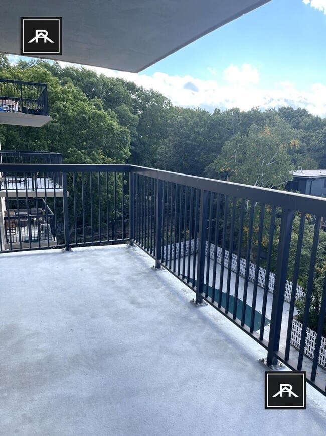 Building Photo - 0 bedroom in Brookline MA 02446