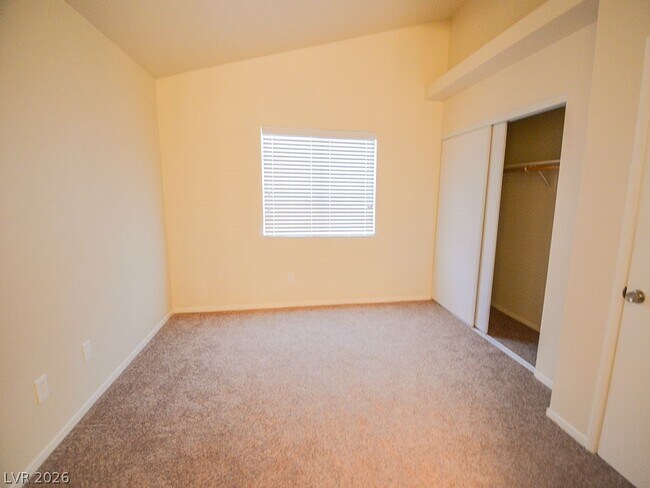 Building Photo - 3825 Gulliver St