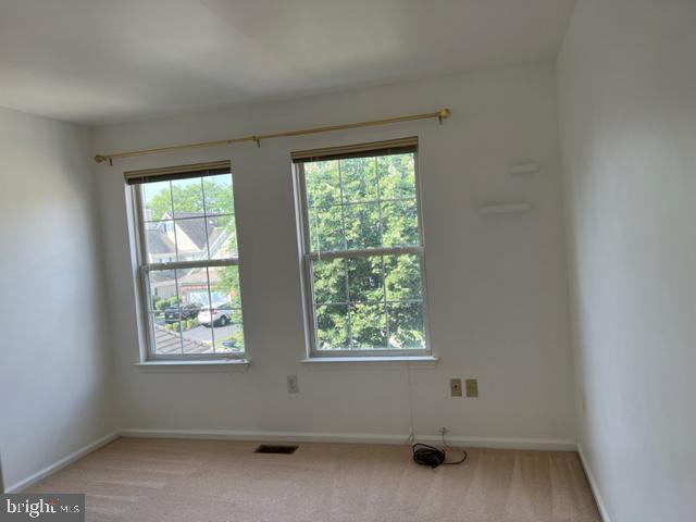 Building Photo - 245 Colt St