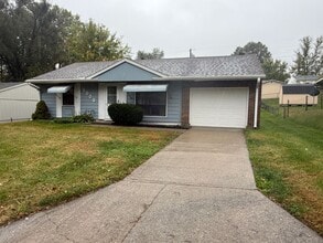 Building Photo - 5008 Valley Ln
