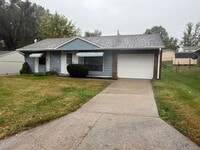 Building Photo - 5008 Valley Ln