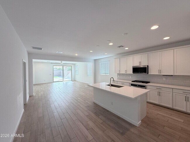 Building Photo - 4323 W Palace Sta Rd