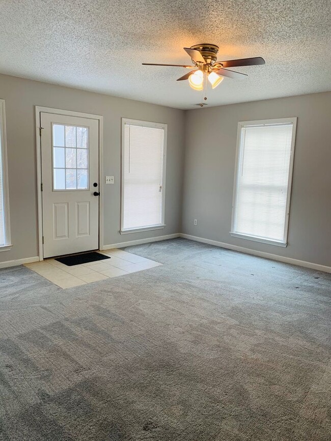 Building Photo - Douglasville Rental