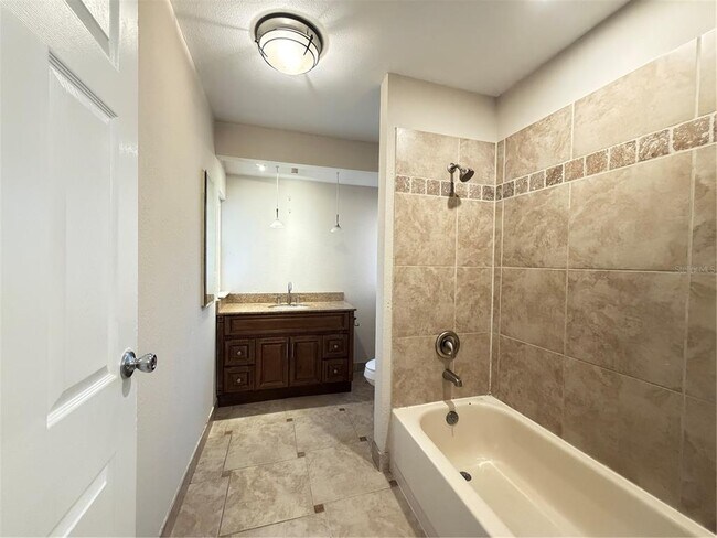 Building Photo - 221 Dempsey Way