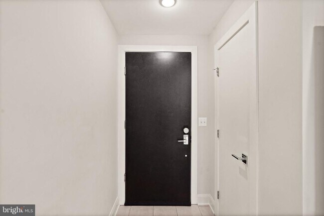 Building Photo - 1311 13th St NW