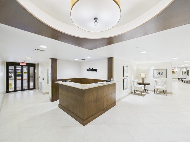 Building Photo - 5001 Woodway Dr