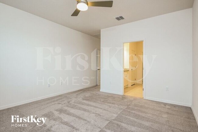 Building Photo - 1173 Spokane Pt