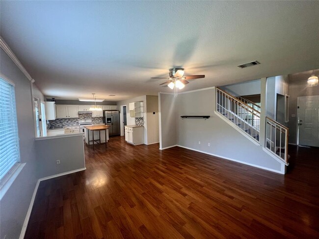 Building Photo - 1466 David Curry Dr