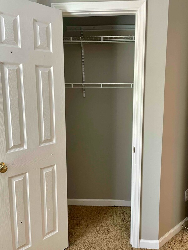 Building Photo - 621 Mill Pond Ct