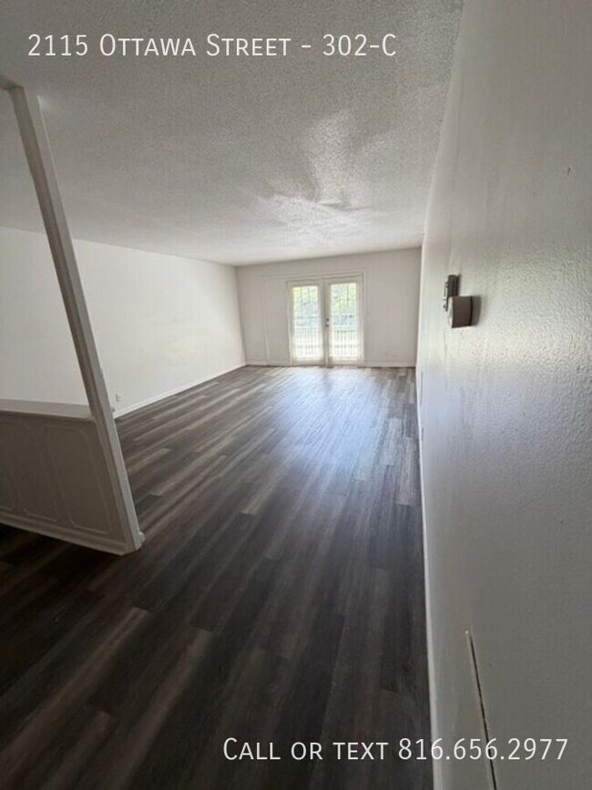 Building Photo - 2115 Ottawa St