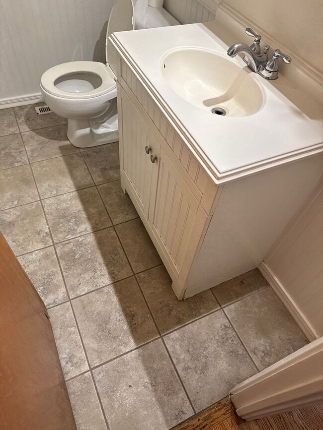 Building Photo - 11508 E 51 St S