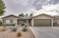 Building Photo - 6925 Creekside Ln