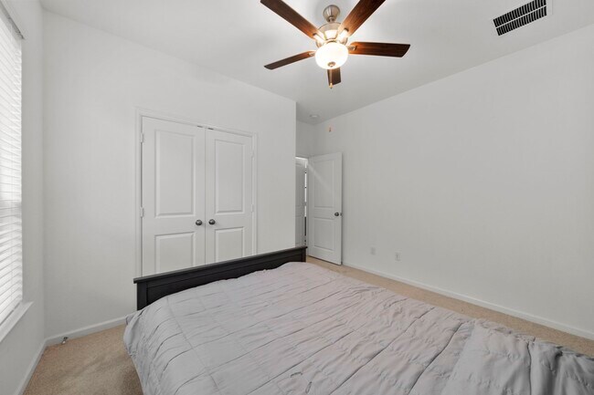 Building Photo - 3704 Field Coast Ln