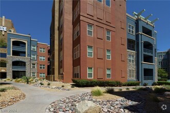 Building Photo - 44 W Serene Ave