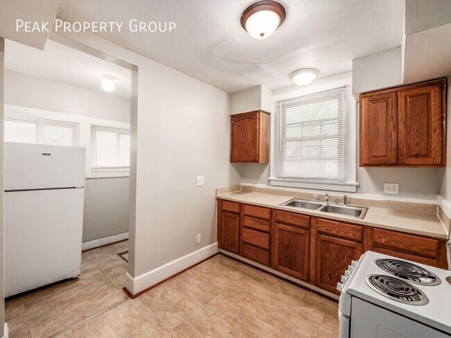 Building Photo - 1411 N 5th St