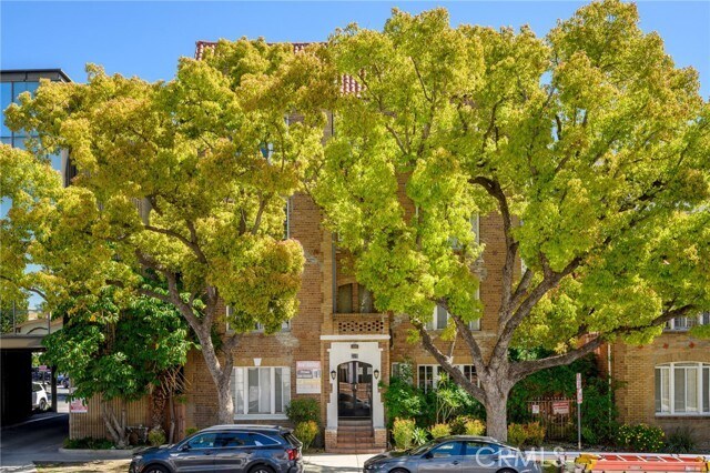 Primary Photo - 228 S Kenwood St