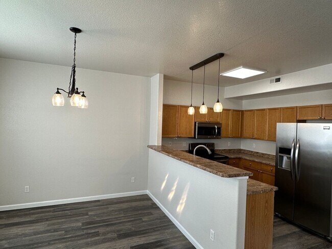 Building Photo - Spacious 3 bedroom townhome near Peterson ...