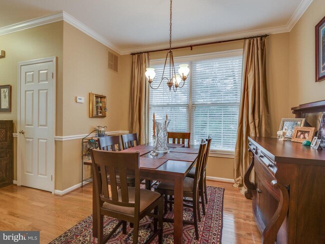 Building Photo - 11300 Fairwind Way