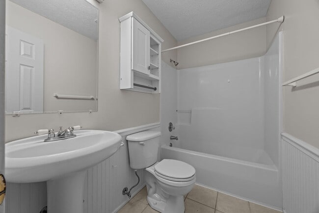 Building Photo - Welcome to Ashcroft at the Commons!