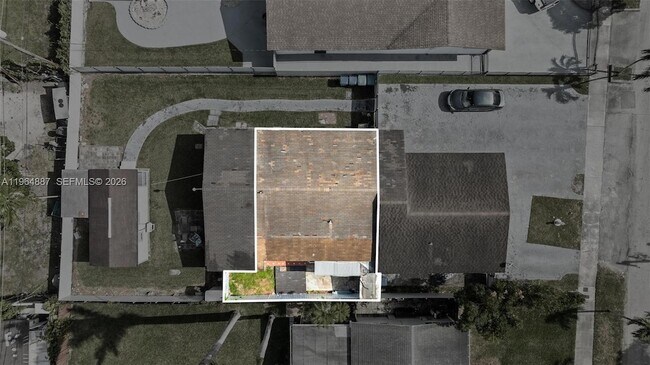 Building Photo - 11441 SW 2nd St