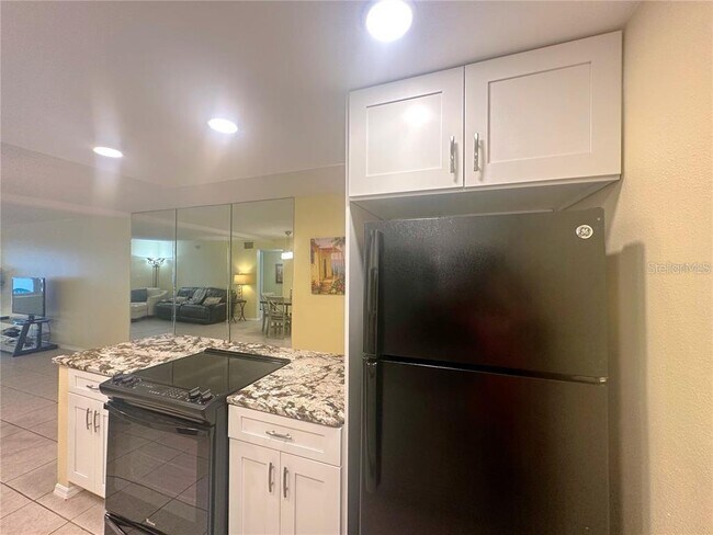 Building Photo - 4500 E Bay Dr